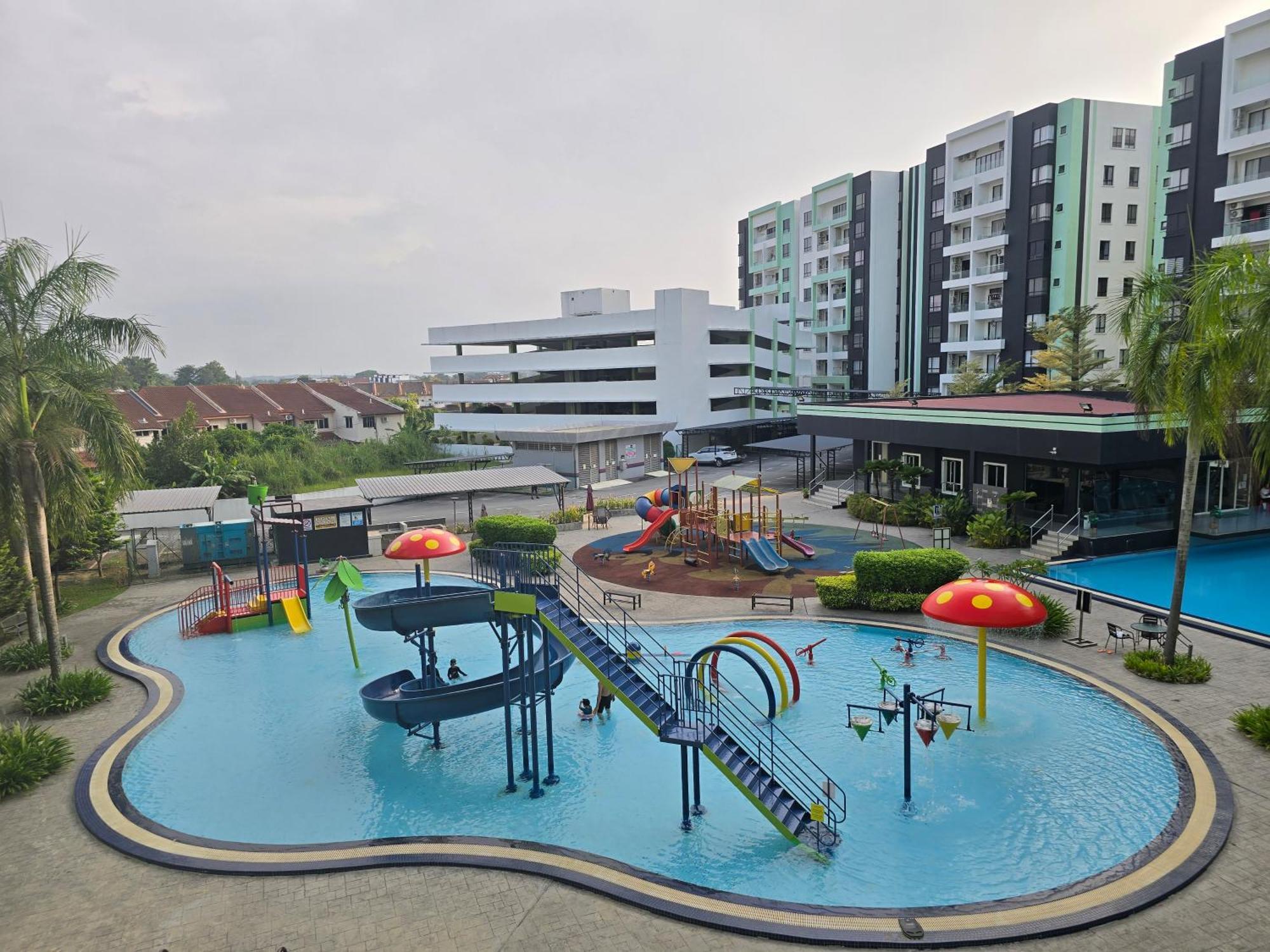 Manhattan - Jalan Pasir Puteh - * Ipoh