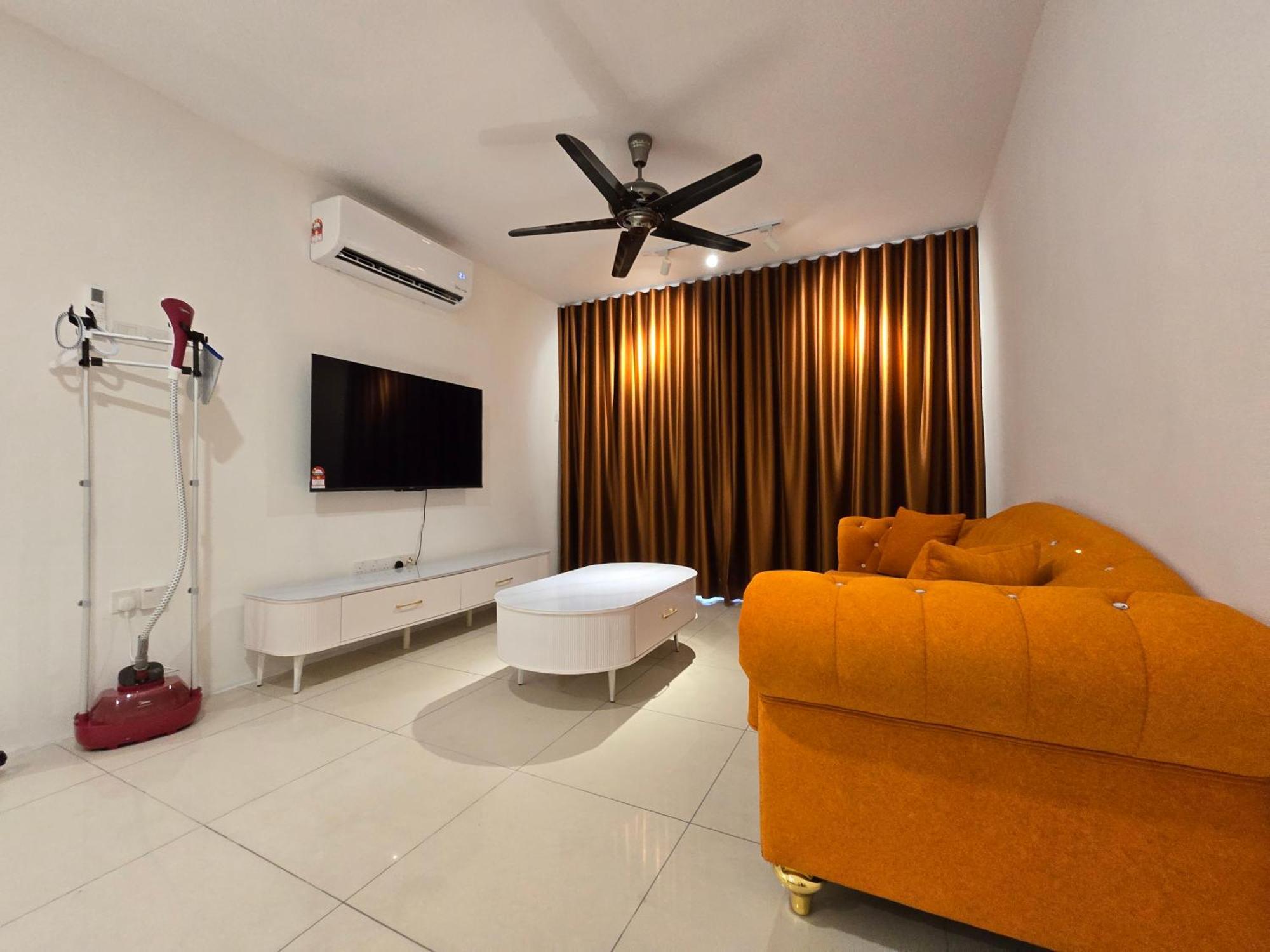 Manhattan - Jalan Pasir Puteh - *