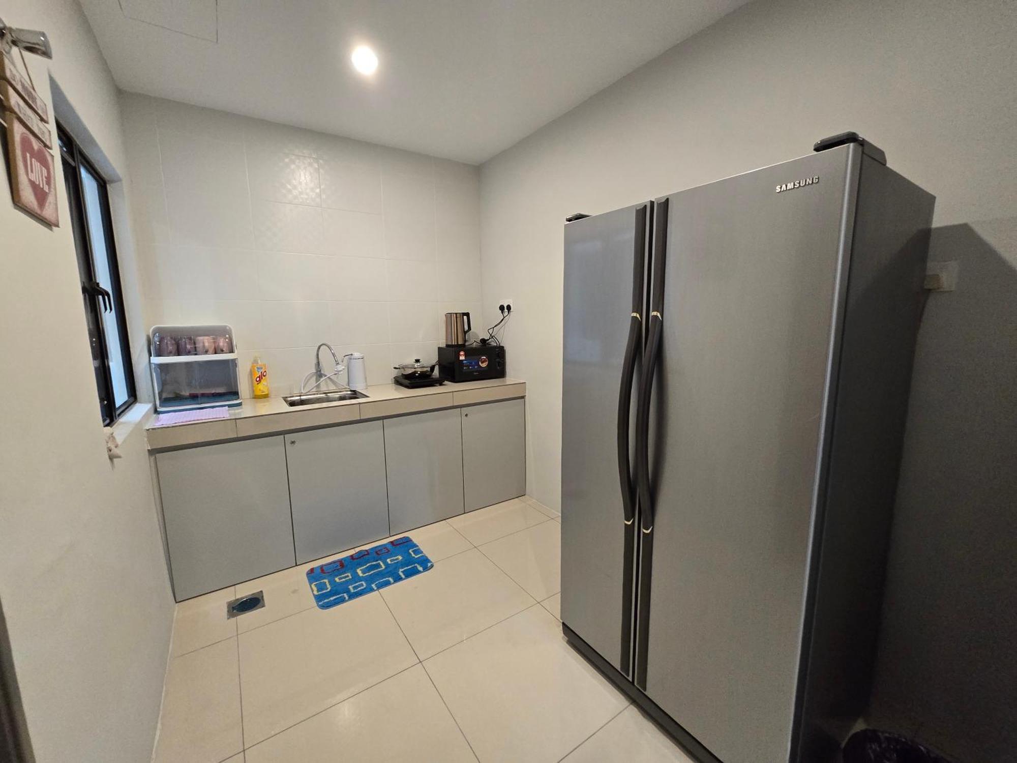 Aparthotel Manhattan - Jalan Pasir Puteh -