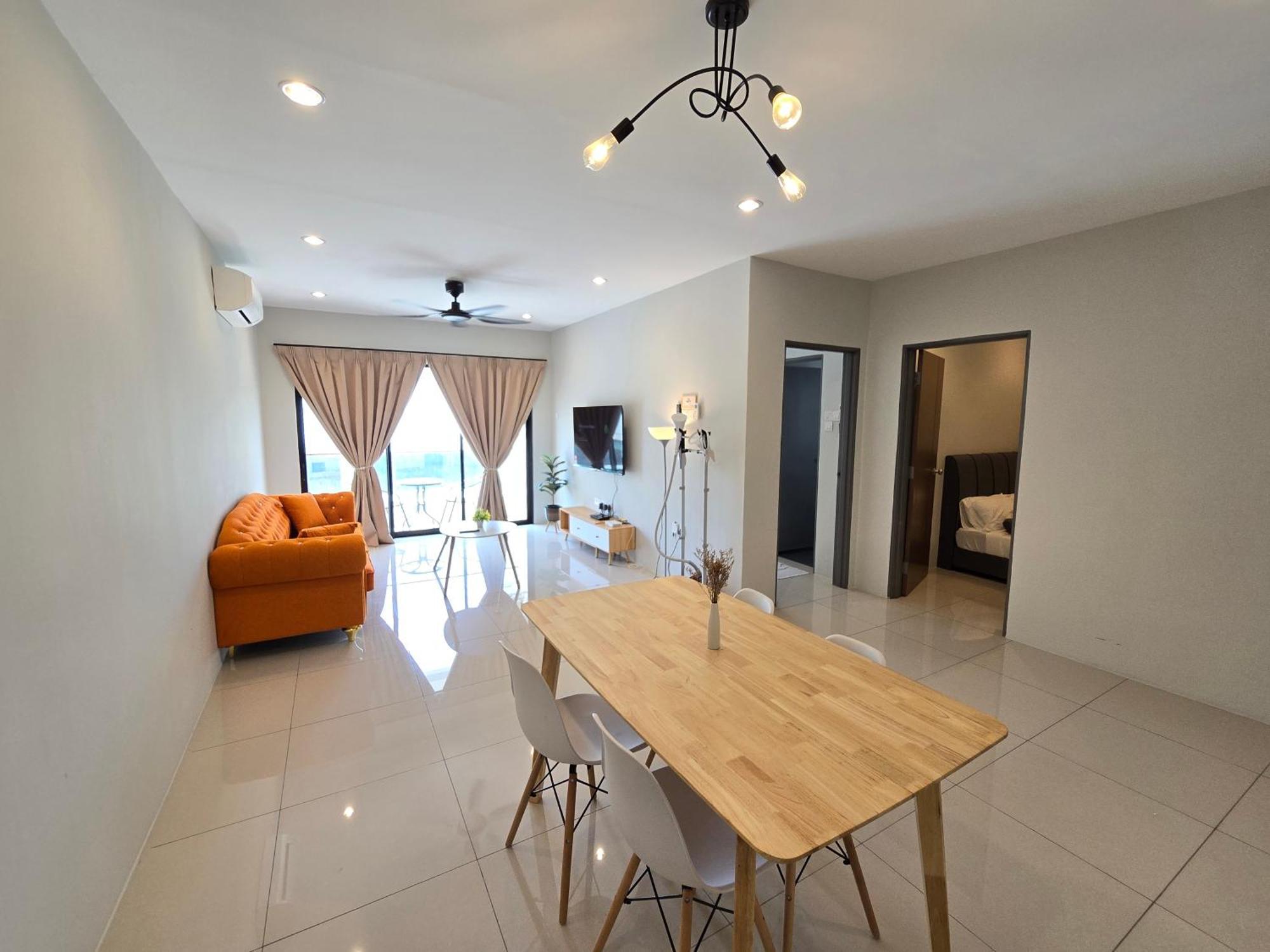 Manhattan - Jalan Pasir Puteh - *