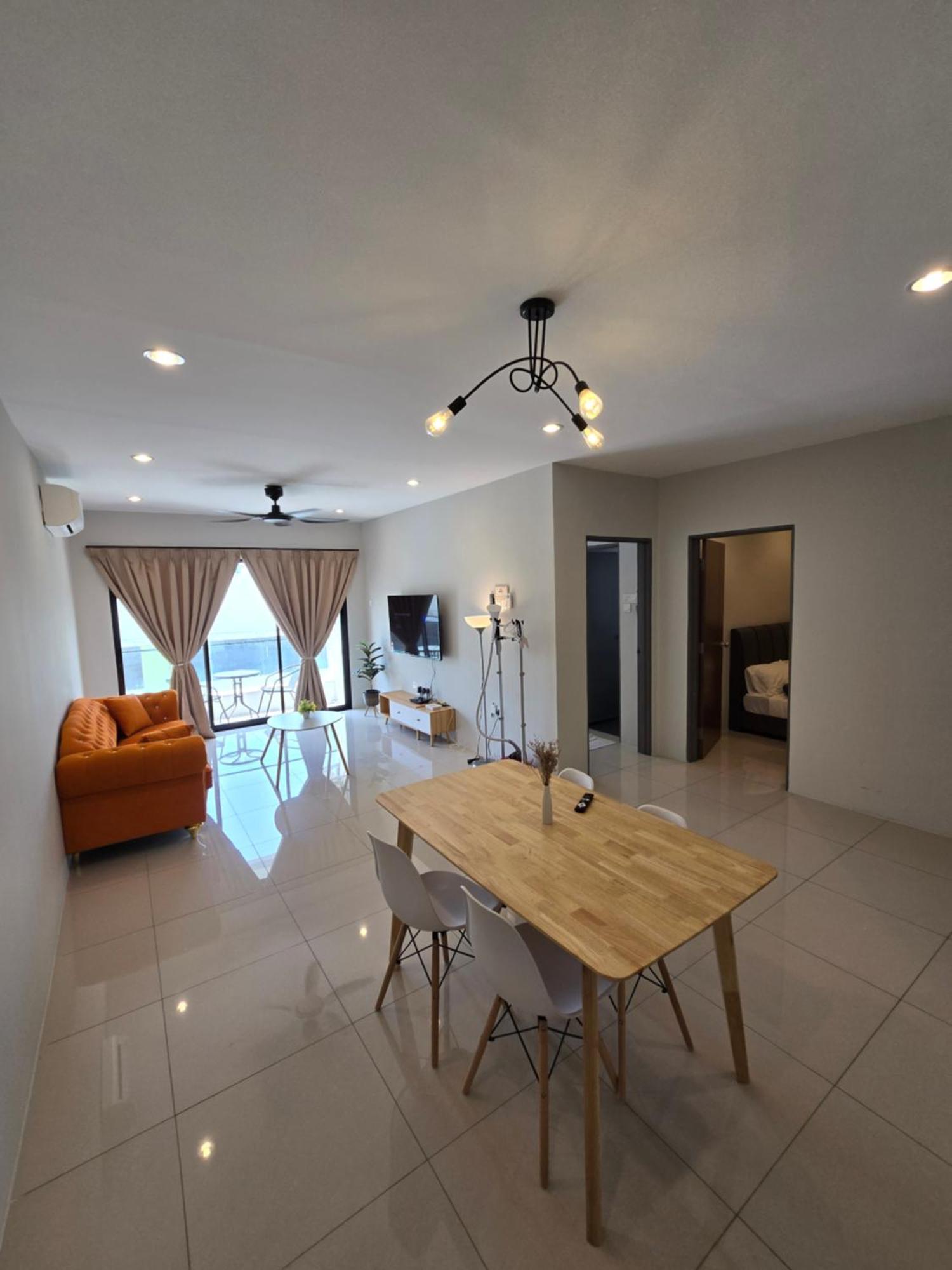 Manhattan - Jalan Pasir Puteh - * Ipoh