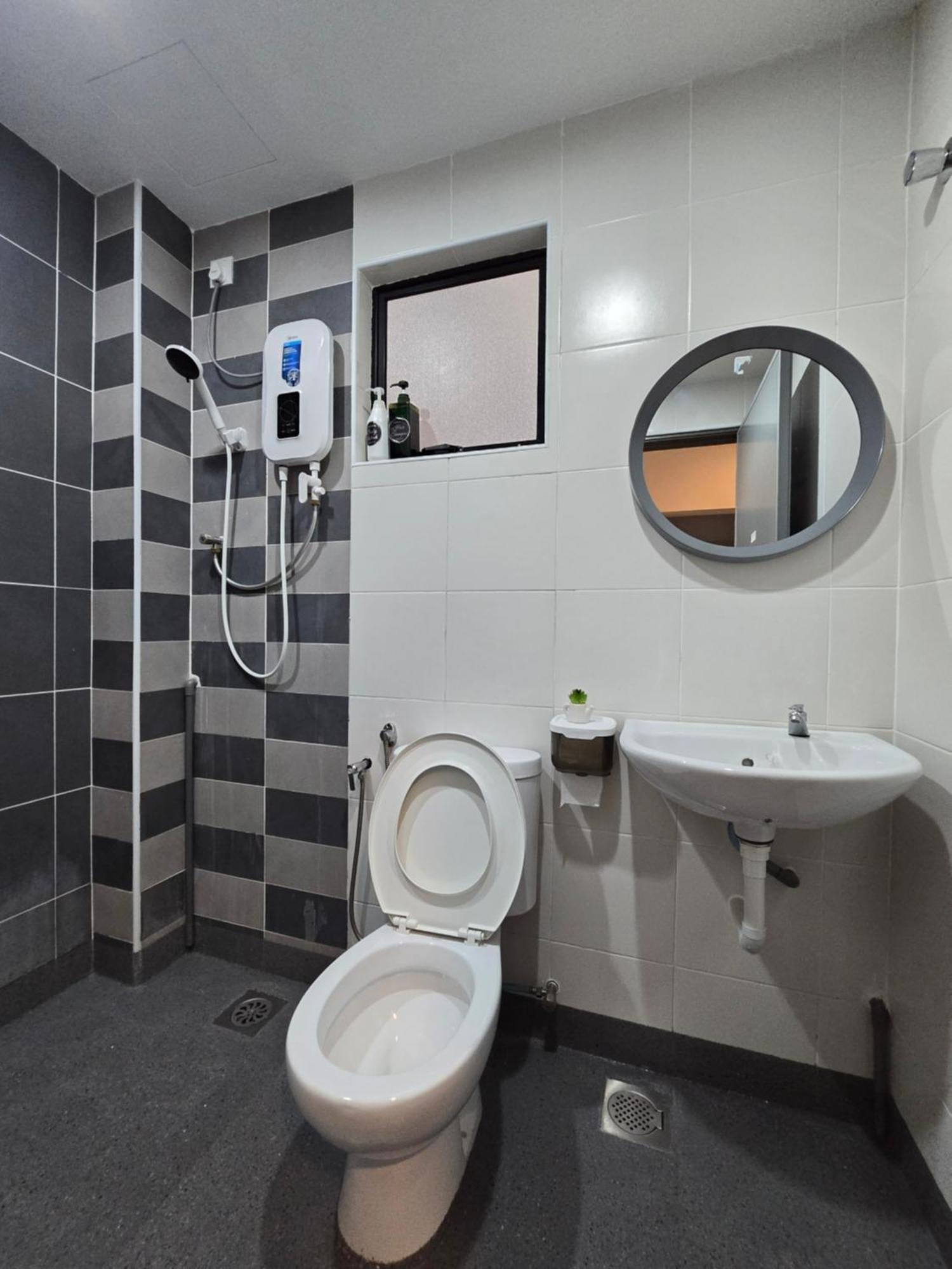 Manhattan - Jalan Pasir Puteh - Aparthotel Ipoh